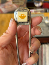 Load image into Gallery viewer, 1940s Slot Dice Horse Keys