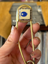 Load image into Gallery viewer, 1940s Slot Dice Horse Keys