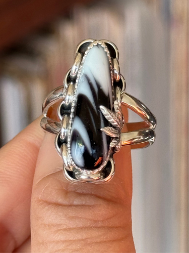 Black and White Smokeout Ring
