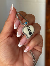 Load image into Gallery viewer, 1930s Spade King Poker Dice Necklace
