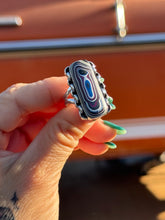 Load image into Gallery viewer, Fordite Chain Ring Size 7.75