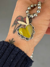 Load image into Gallery viewer, Lemon Lime Rosarita Bunny Love Choker