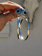 Load image into Gallery viewer, Black Onyx Heart Concho Hoops