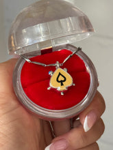 Load image into Gallery viewer, 1930s Spade Poker Dice Necklace