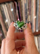 Load image into Gallery viewer, Pre Order 1950s Green Striped Chain Ring