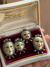 Load image into Gallery viewer, 1960s Harlequin Necklace