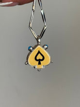 Load image into Gallery viewer, 1930s Spade Poker Dice Necklace