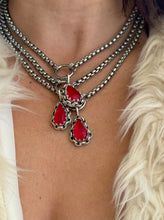 Load image into Gallery viewer, Rosarita Blood Drop Choker Necklace