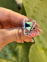 Load image into Gallery viewer, Terracotta Zig Zag Vase Ring Size 6