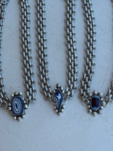 Load image into Gallery viewer, Oval Fordite Bloom Choker