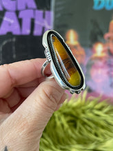 Load image into Gallery viewer, 1970s Rosarita Shadow Box Ring Size 6.75/7